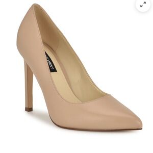 Nine West Tatiana Pointy Toe Pumps ~ nude